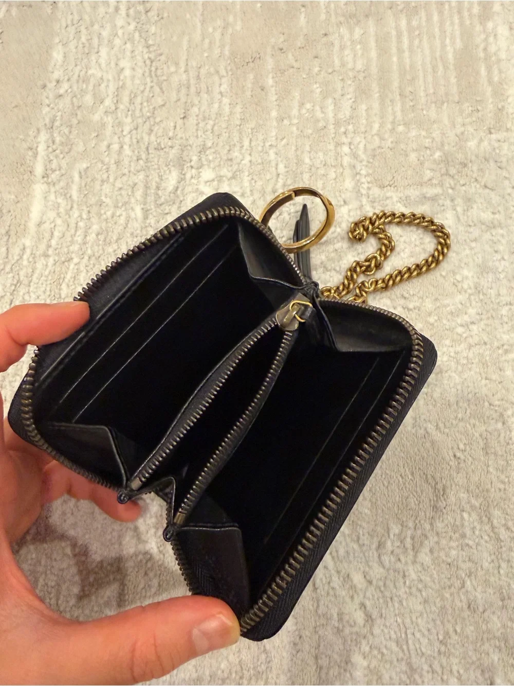 Gucci Black Chevron Matelassé Card Holder Wallet with Gold Chain Strap